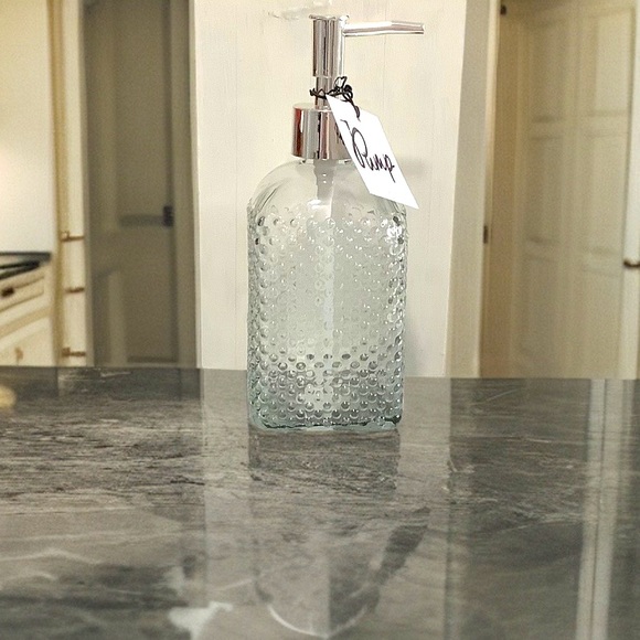 Hobnail Soap Pump clear glass - Picture 6 of 6
